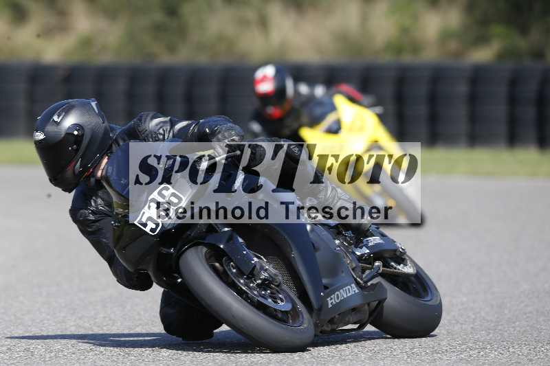 /44 09.08.2025 Plüss Moto Sport ADR/Freies Fahren/536